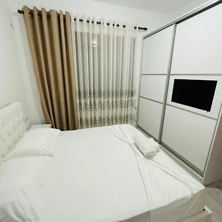 Proper 1 Apartment